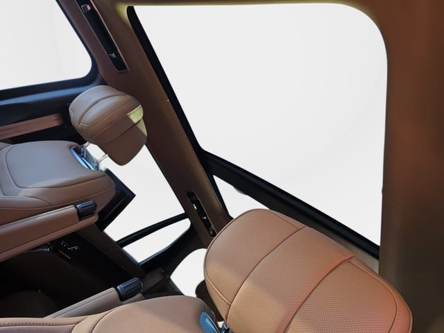 New 2026 Land Rover Range Rover Long Wheelbase Autobiography AWD/4WD image 20