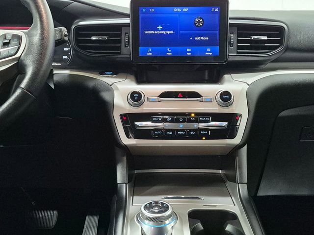 Used 2023 Ford Explorer XLT AWD/4WD image 12