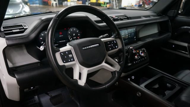 Used 2023 Land Rover Defender 90 S image 9