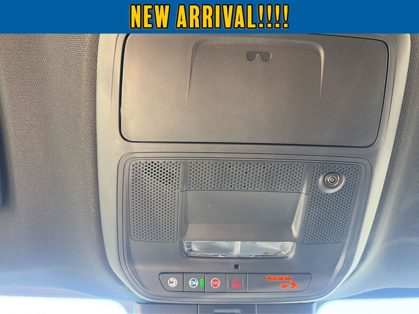 New 2027 Chevrolet Traverse Z71 w/ Enhanced Driving Package AWD/4WD image 28