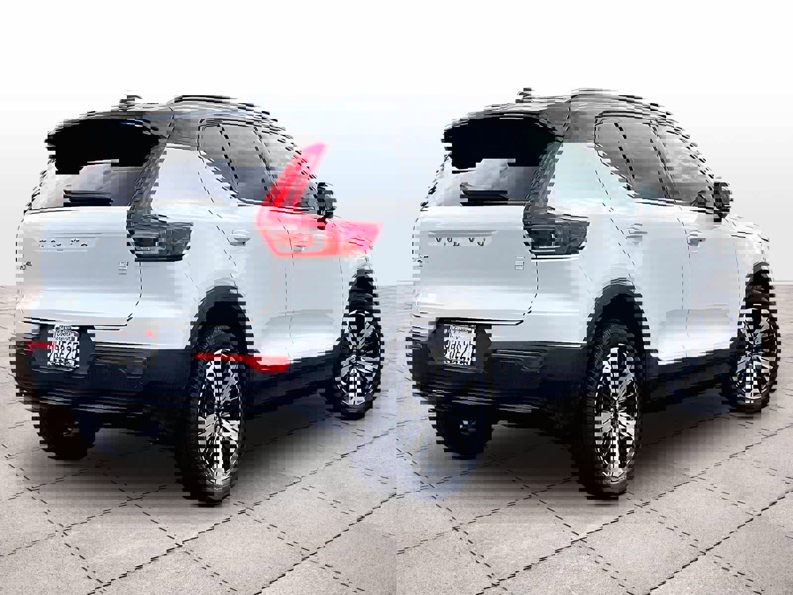 Used 2023 Volvo XC40 Recharge Core w/ Protection Package Premier image 16