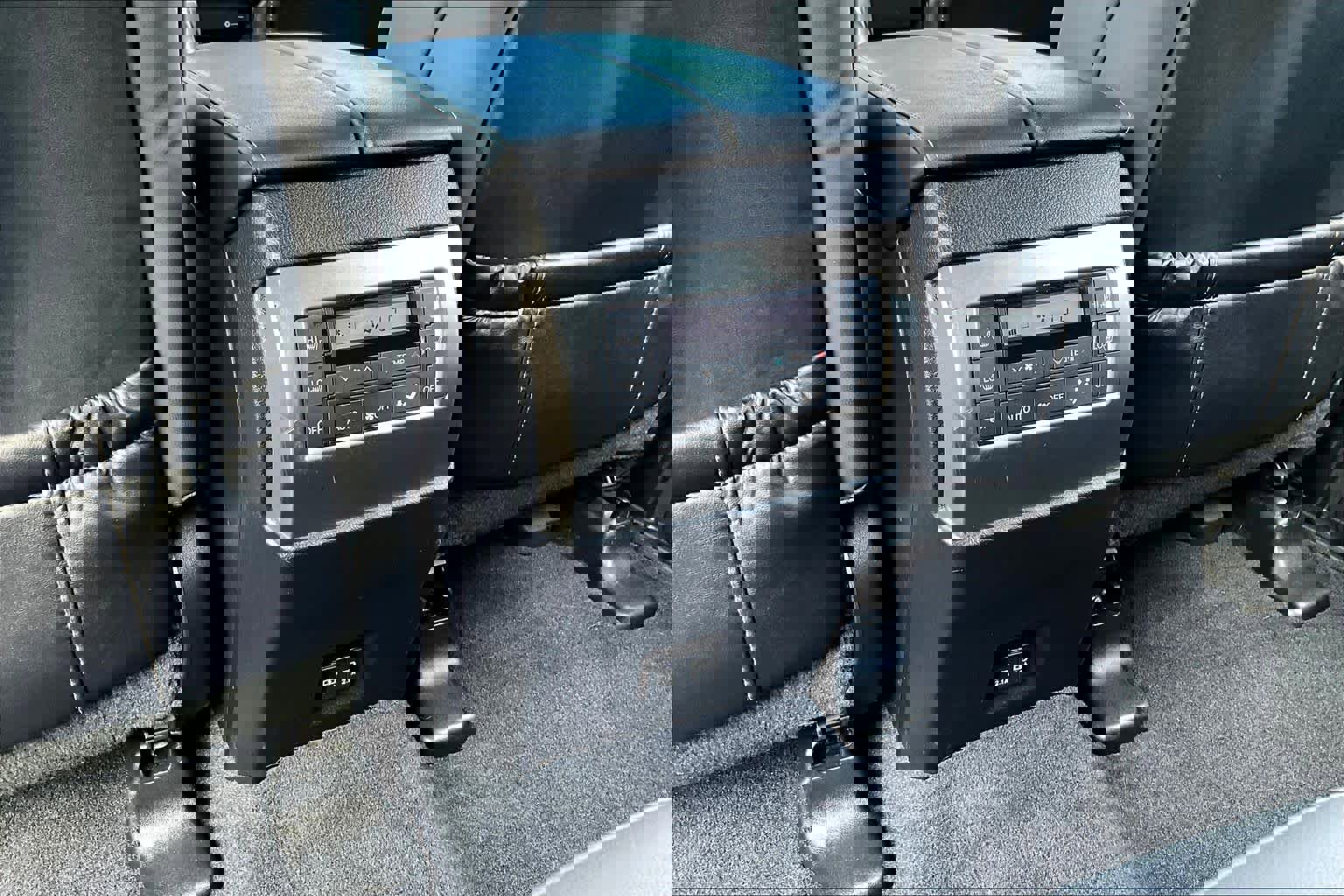 Used 2022 Lexus GX 460 Premium image 14