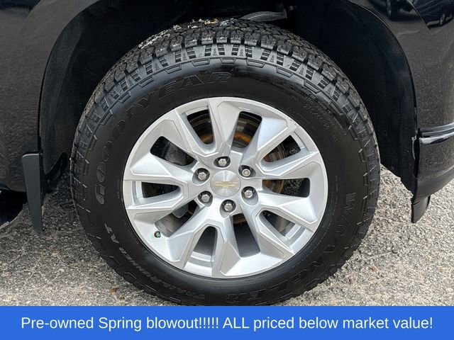 Used 2021 Chevrolet Silverado 1500 Custom w/ LPO, Dark Essentials Package AWD/4WD image 12