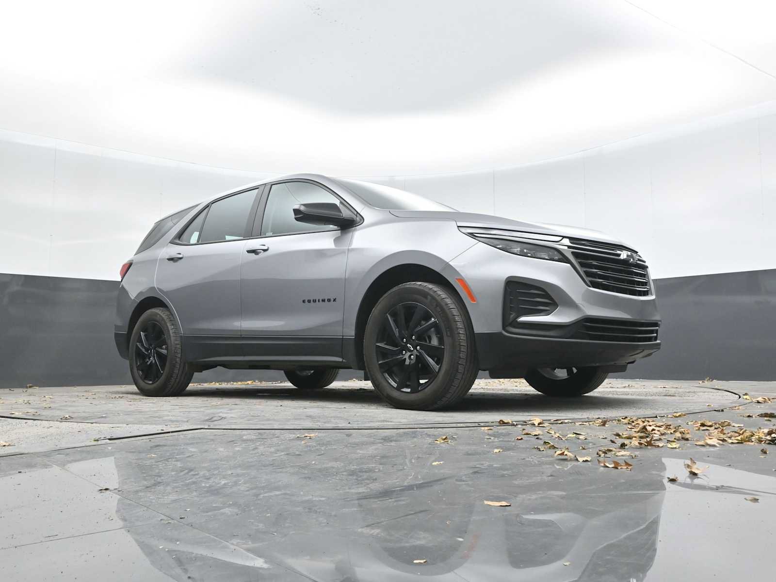 Used 2024 Chevrolet Equinox LS w/ Sport Edition image 36