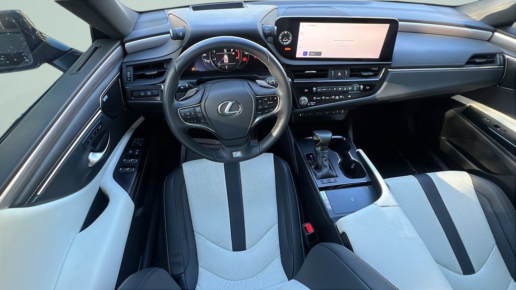 Used 2024 Lexus ES 300h F Sport w/ Accessory Package (Z2) FWD image 11