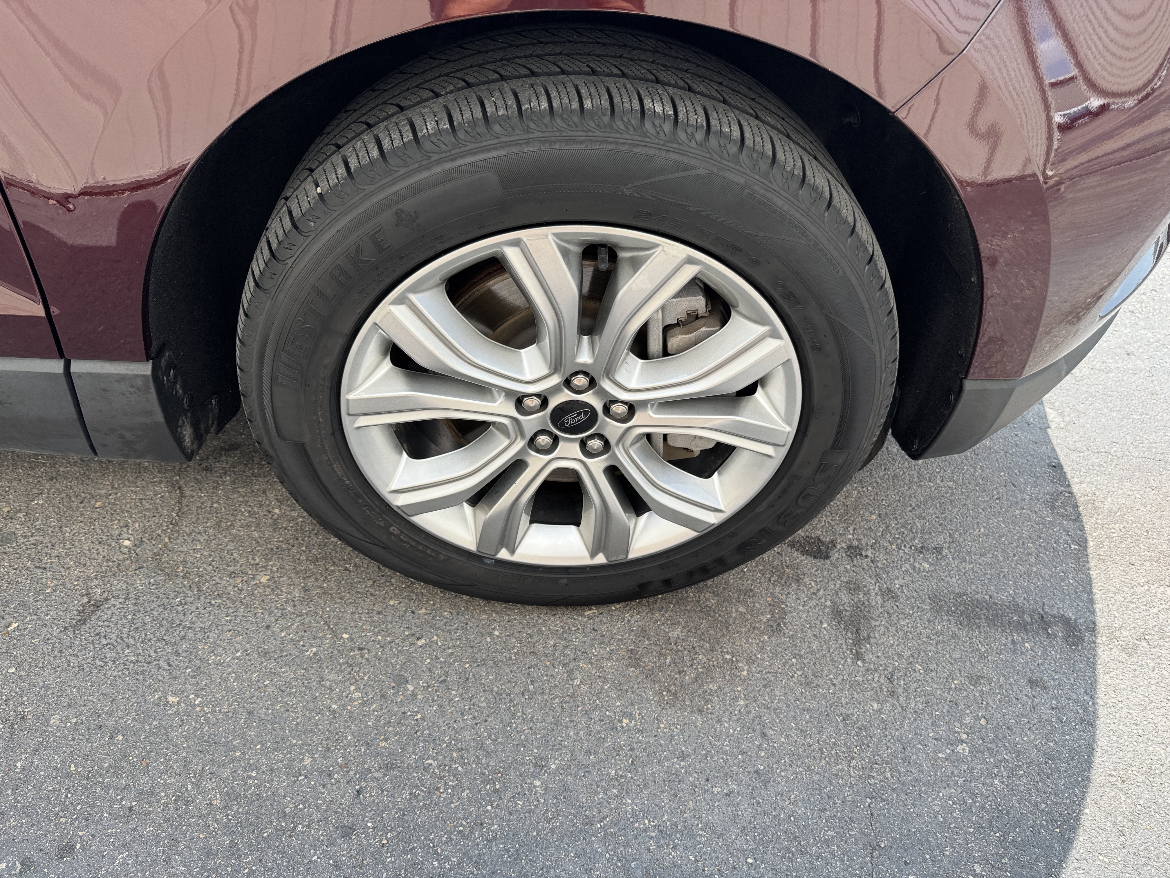 Used 2023 Ford Edge Titanium AWD/4WD image 36