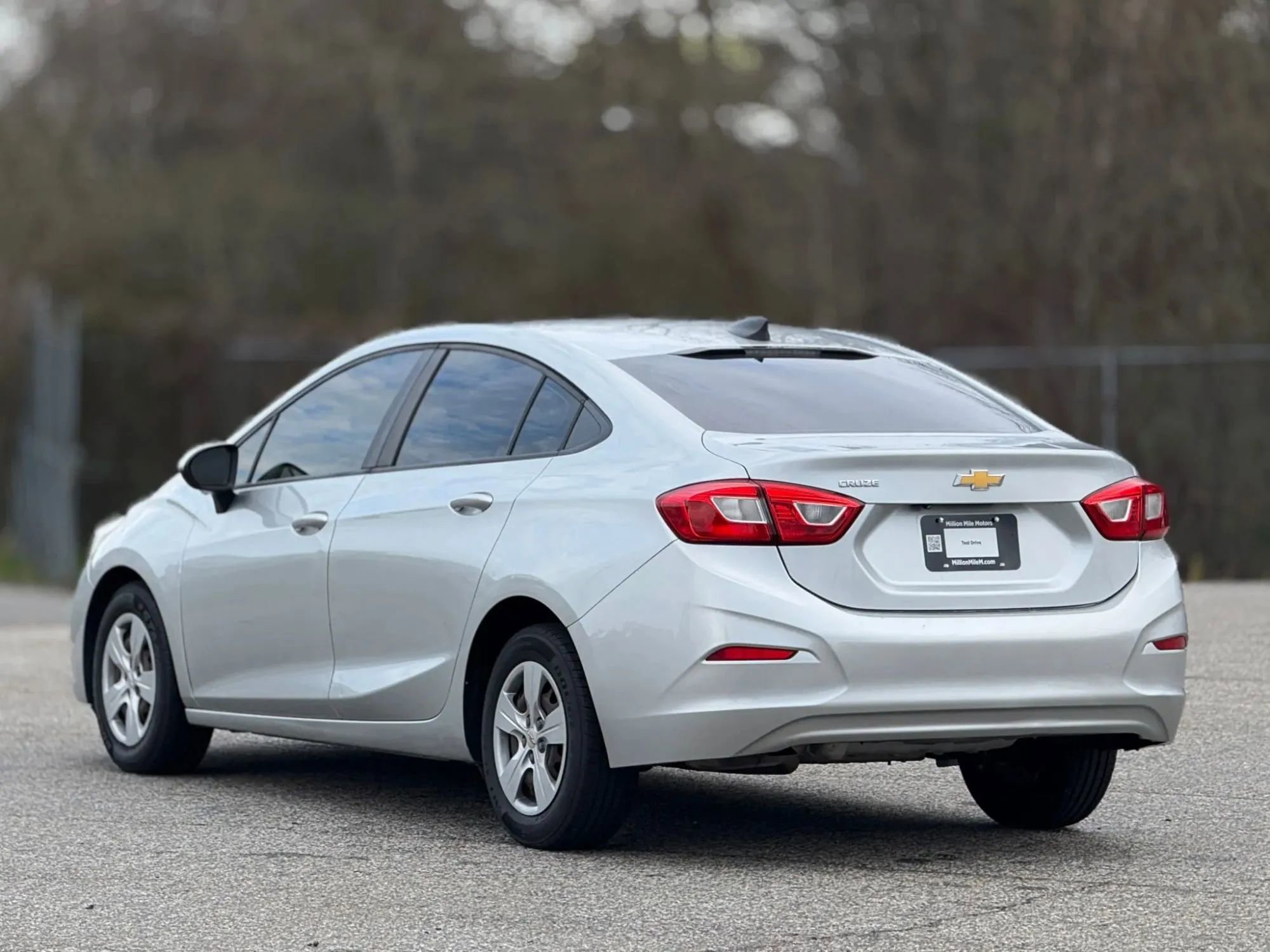 Used 2018 Chevrolet Cruze LS FWD image 10