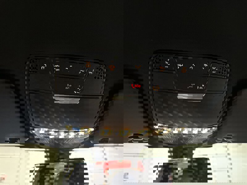 Used 2021 Mercedes-Benz GLC 300 4MATIC image 30