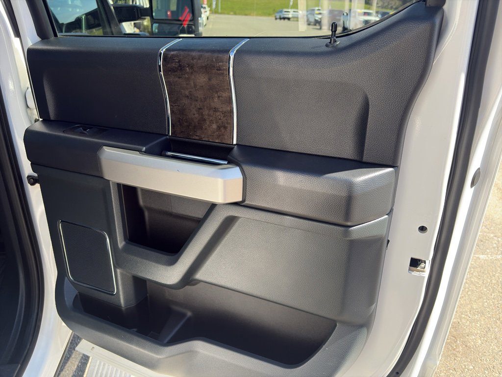 Used 2022 Ford F250 Lariat w/ Tremor Off-Road Package image 24