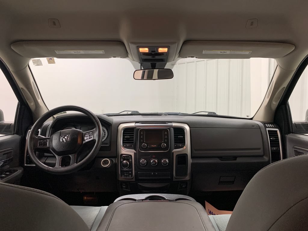 Used 2017 RAM 1500 Classic SLT AWD/4WD image 15