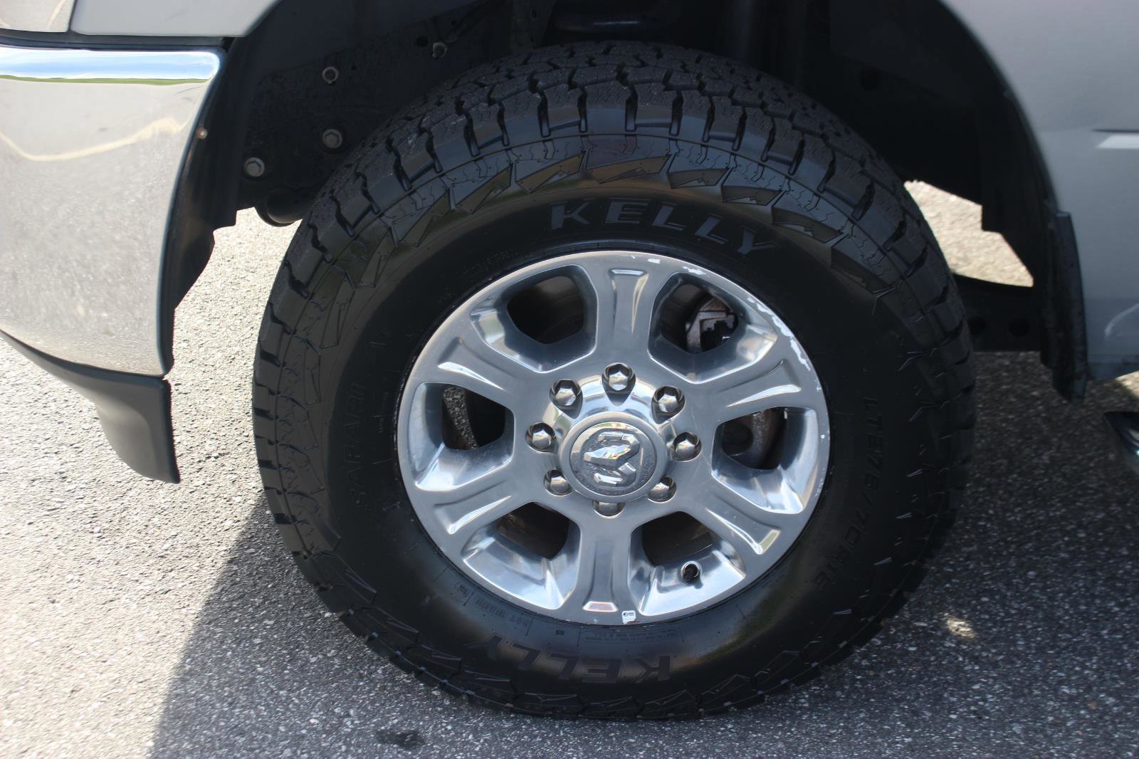 Used 2024 RAM 3500 Big Horn AWD/4WD image 41