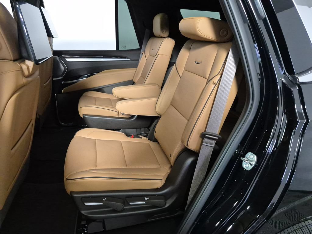 New 2026 Cadillac Escalade Luxury w/ Touring Package AWD/4WD image 26