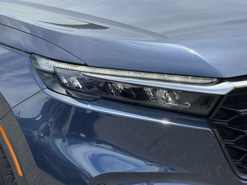 Certified 2025 Honda CR-V LX image 7