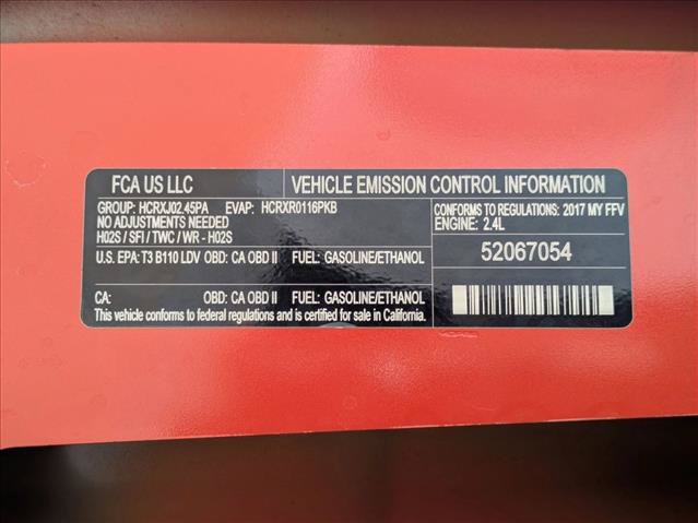 Used 2017 Jeep Renegade Altitude FWD image 22