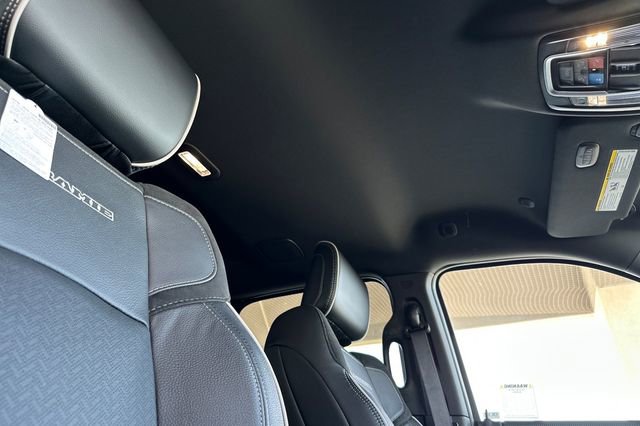 New 2026 RAM 2500 Laramie AWD/4WD image 17