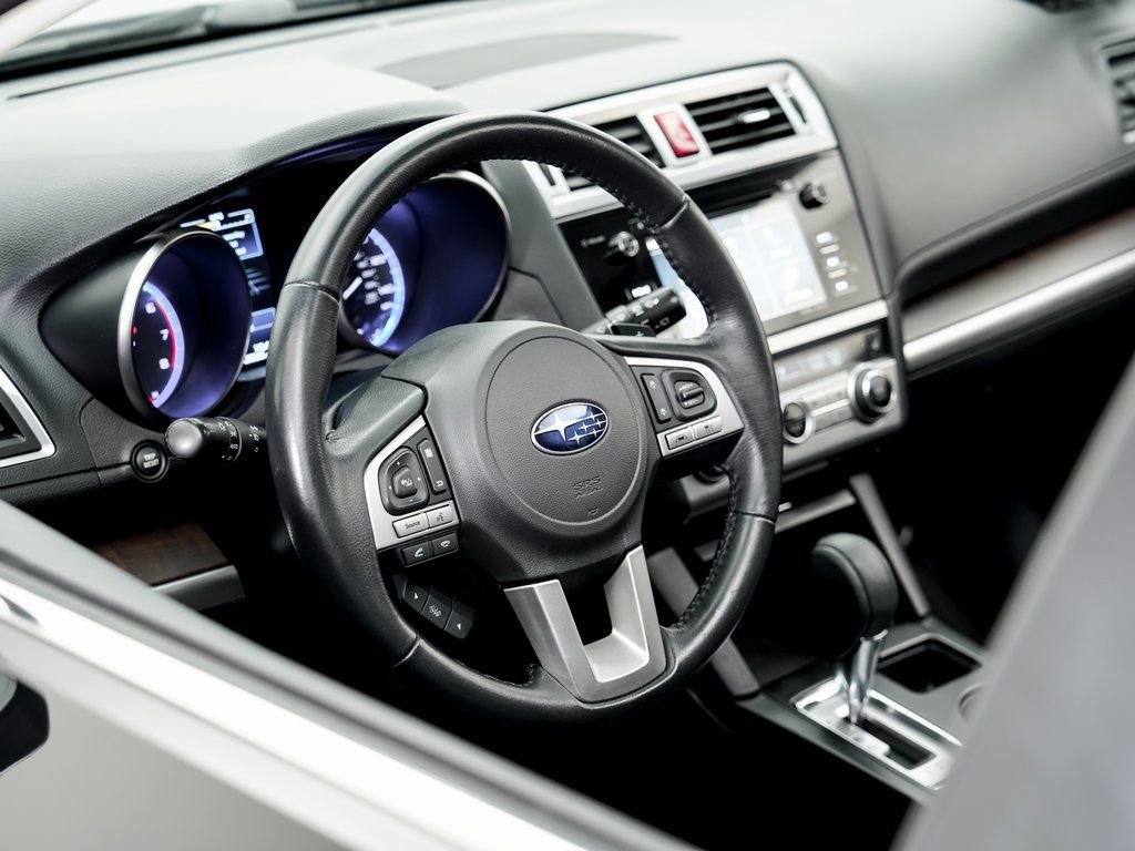 Used 2017 Subaru Outback 2.5i Limited image 9