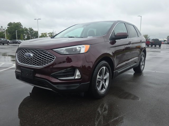 Certified 2023 Ford Edge SEL w/ Convenience Package AWD/4WD image 2