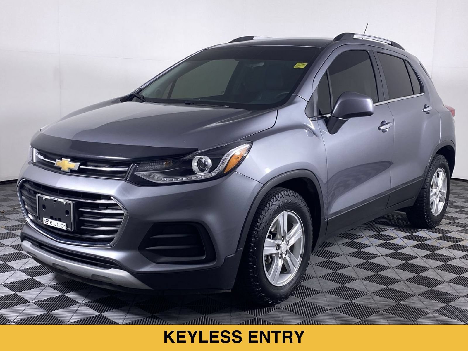 Certified 2020 Chevrolet Trax LT w/ LT Convenience Package FWD image 16
