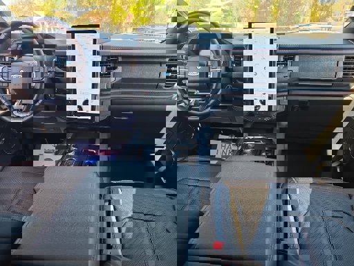 Certified 2024 Ford Expedition Limited image 2