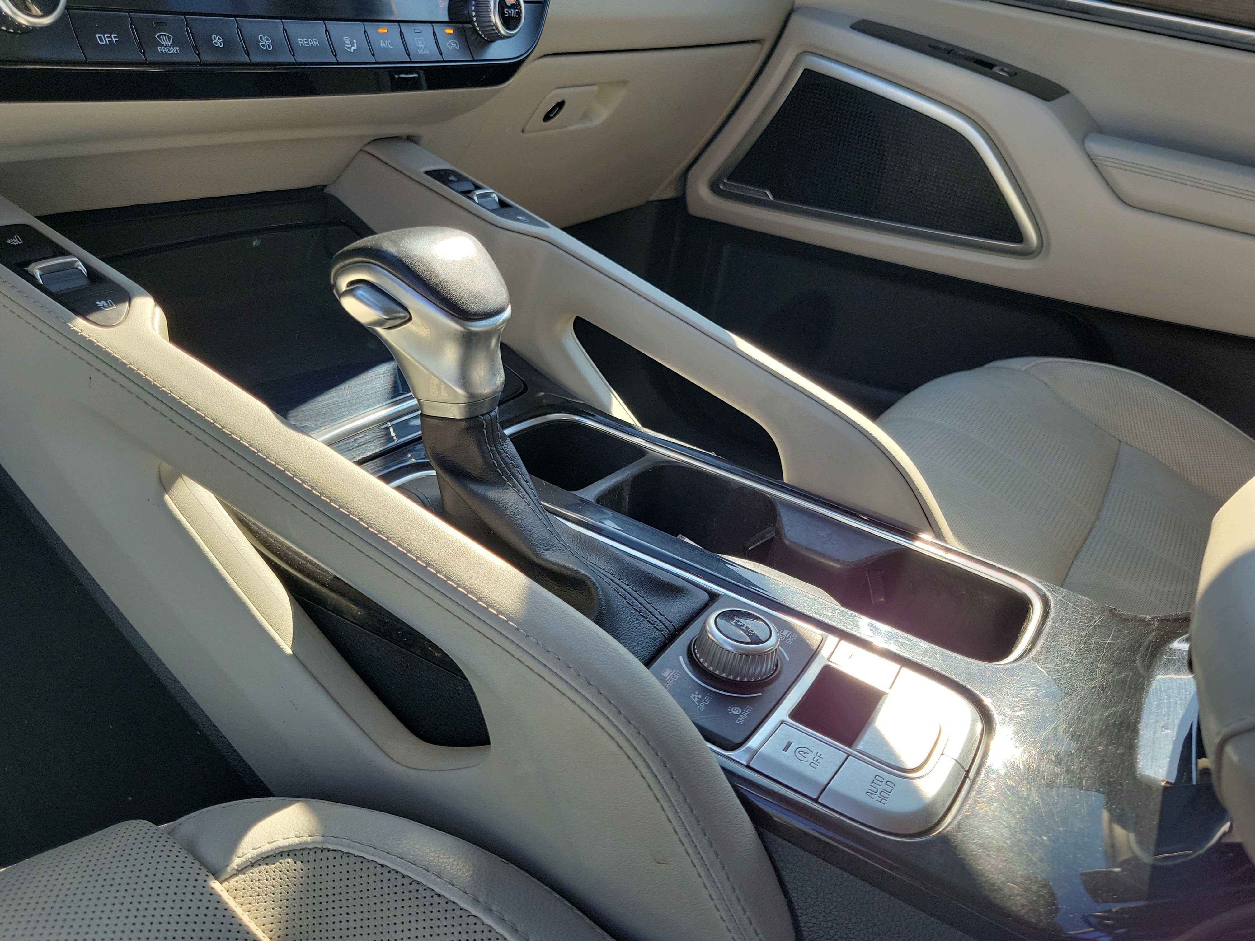 Used 2021 Kia Telluride EX w/ EX Premium Package image 15