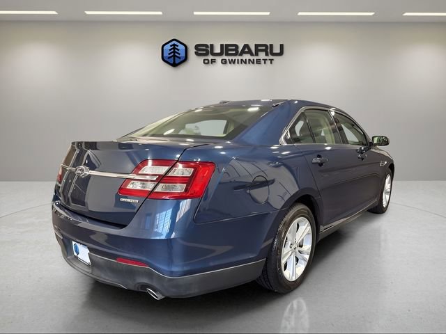 Used 2017 Ford Taurus SE image 5