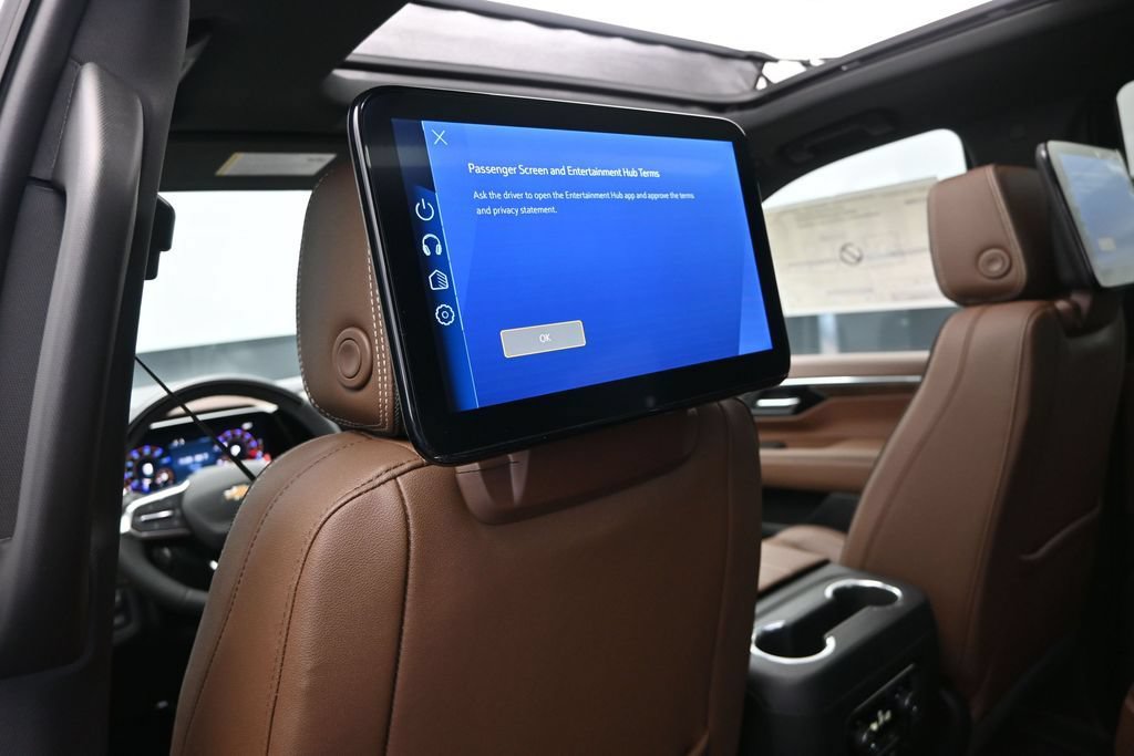 New 2026 Chevrolet Tahoe High Country AWD/4WD image 18