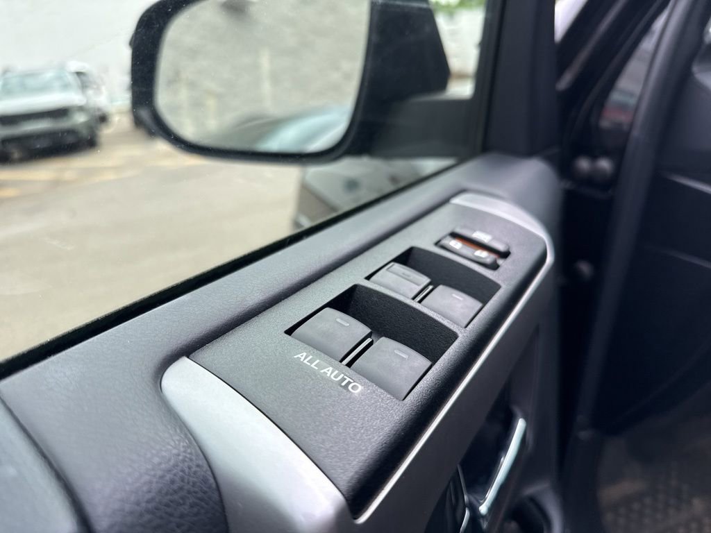 Used 2023 Toyota 4Runner SR5 Premium w/ Moonroof Package AWD/4WD image 18