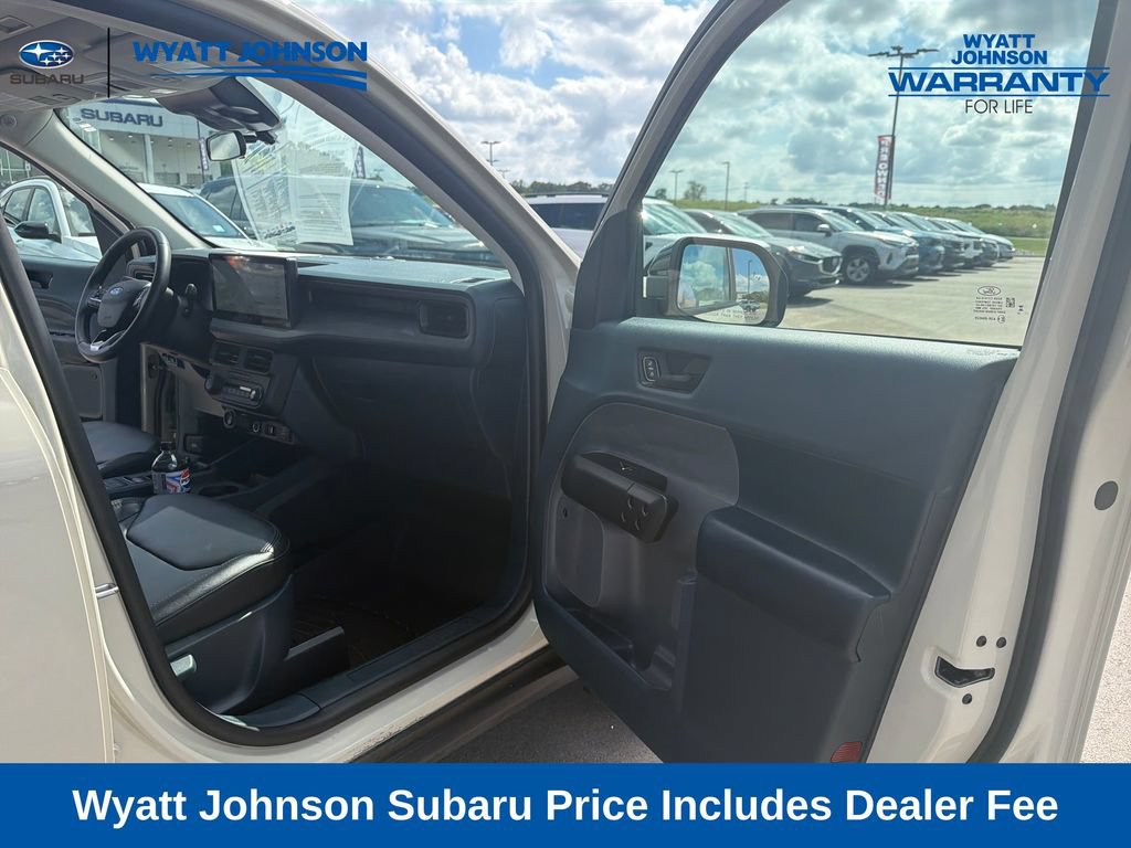Used 2025 Ford Maverick Lariat w/ Black Appearance Package AWD/4WD image 37