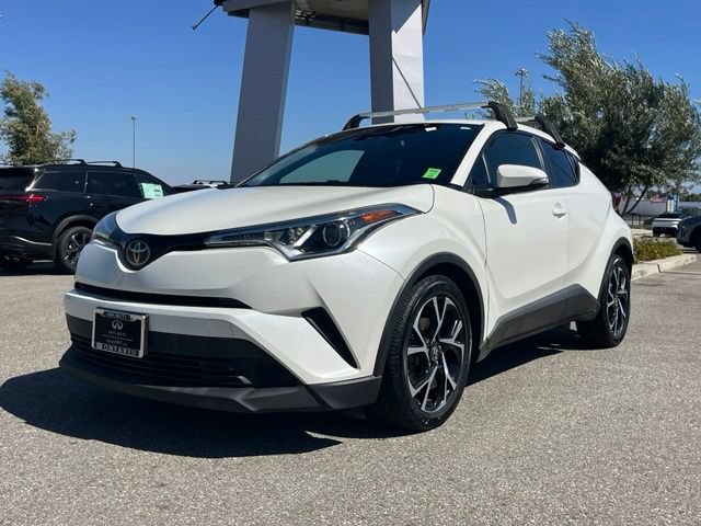 Used 2018 Toyota C-HR XLE FWD image 1