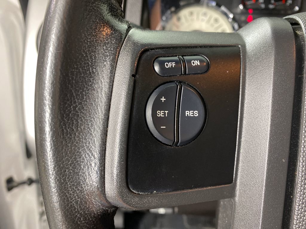 Used 2013 Ford Expedition Limited image 15