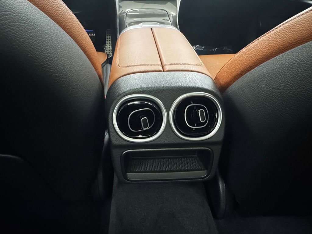 Used 2023 Mercedes-Benz C 43 AMG 4MATIC Sedan image 34