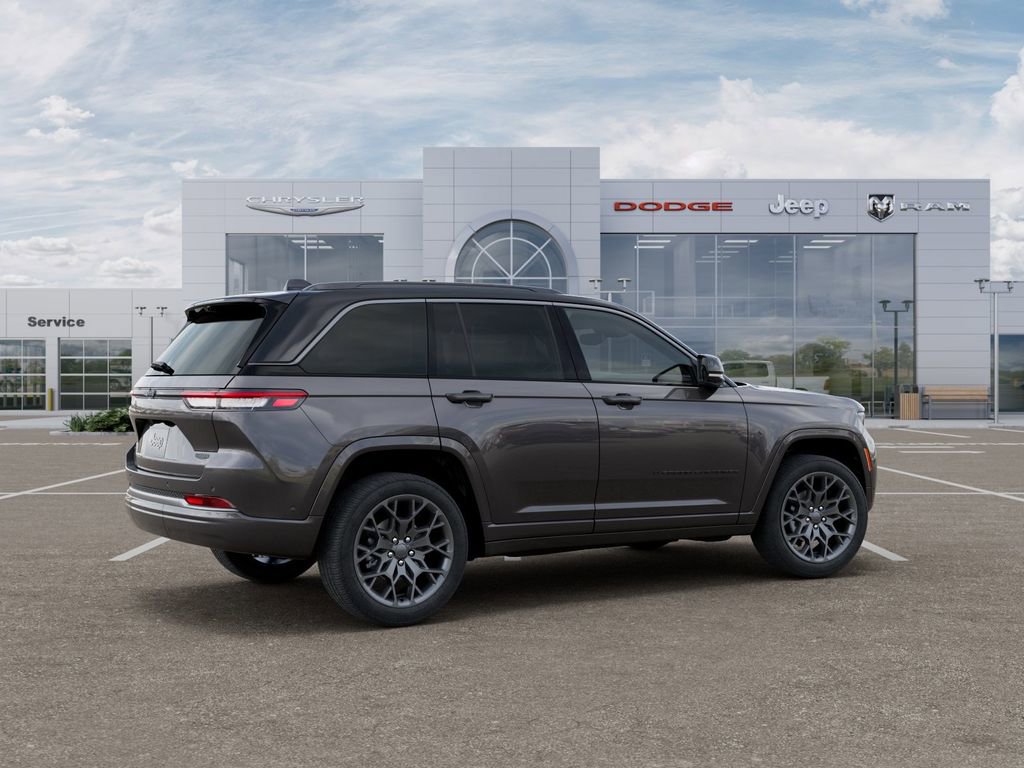 New 2026 Jeep Grand Cherokee Summit AWD/4WD image 4
