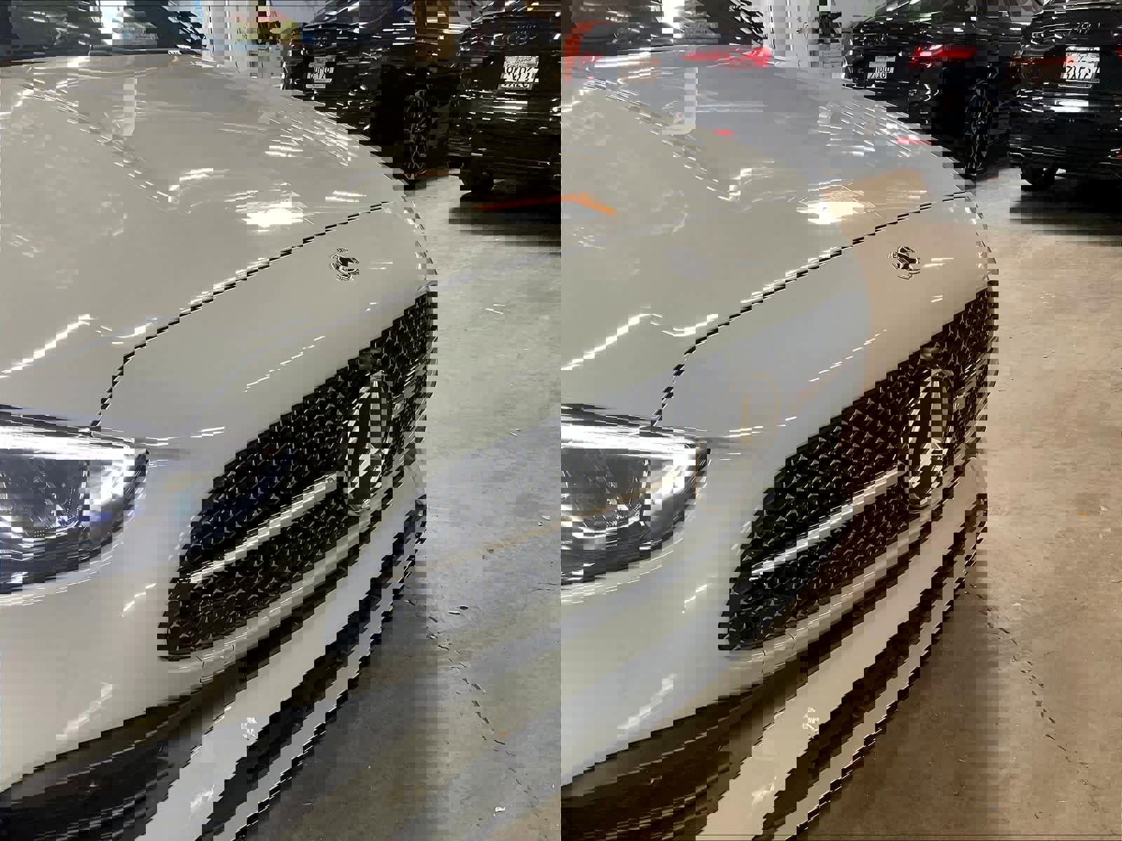 Used 2025 Mercedes-Benz C 300 4MATIC Sedan image 31