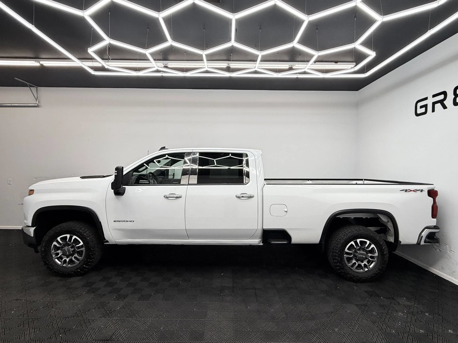 Used 2022 Chevrolet Silverado 2500 W/T w/ WT Convenience Package AWD/4WD image 4