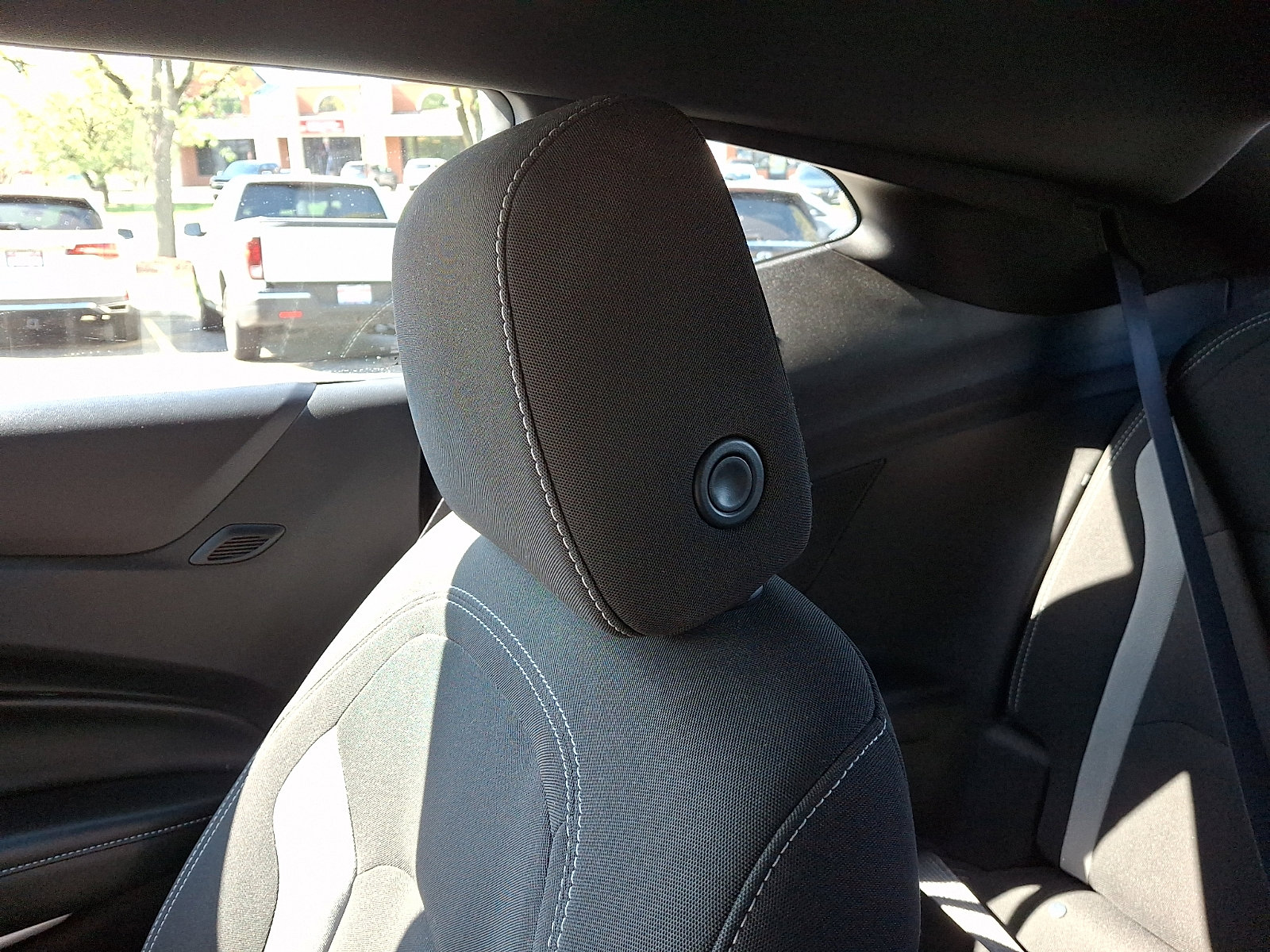 Used 2020 Chevrolet Camaro LT RWD image 17