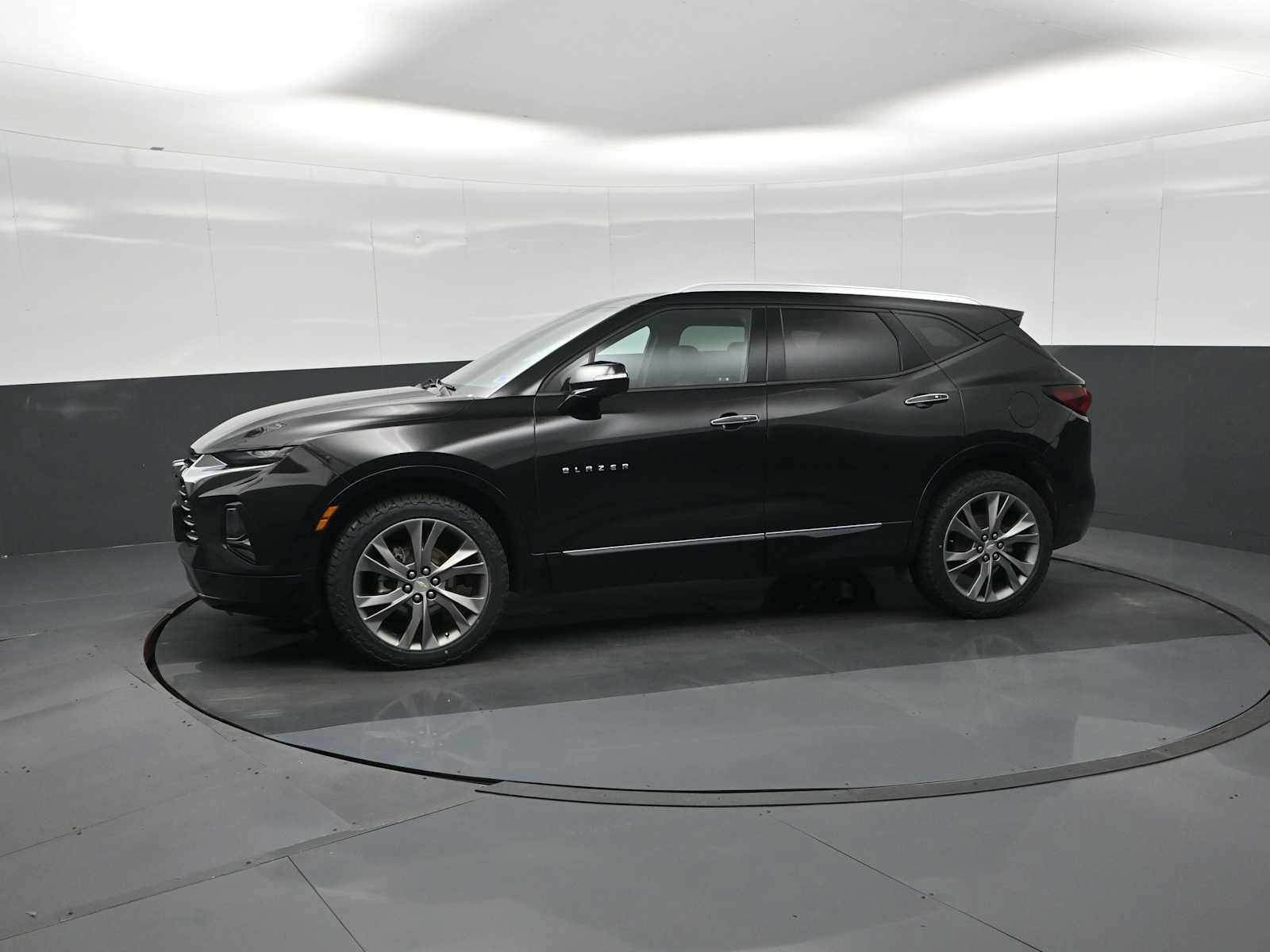 Used 2021 Chevrolet Blazer Premier w/ Driver Confidence II Package AWD/4WD image 5