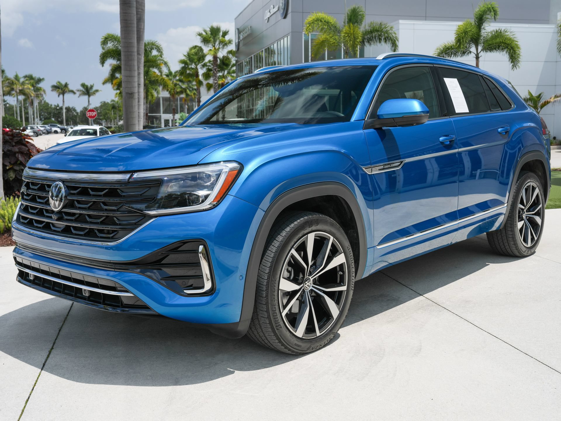 Used 2025 Volkswagen Atlas Cross Sport SEL Premium R-Line AWD/4WD image 7