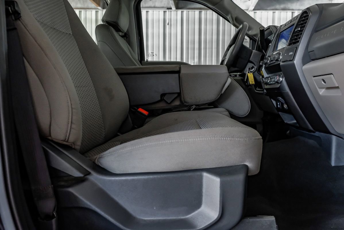 Used 2022 Ford F350 XLT w/ XLT Premium Package image 32