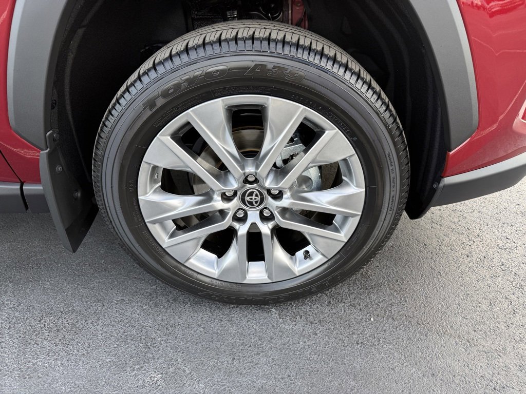 New 2025 Toyota RAV4 XLE Premium image 8