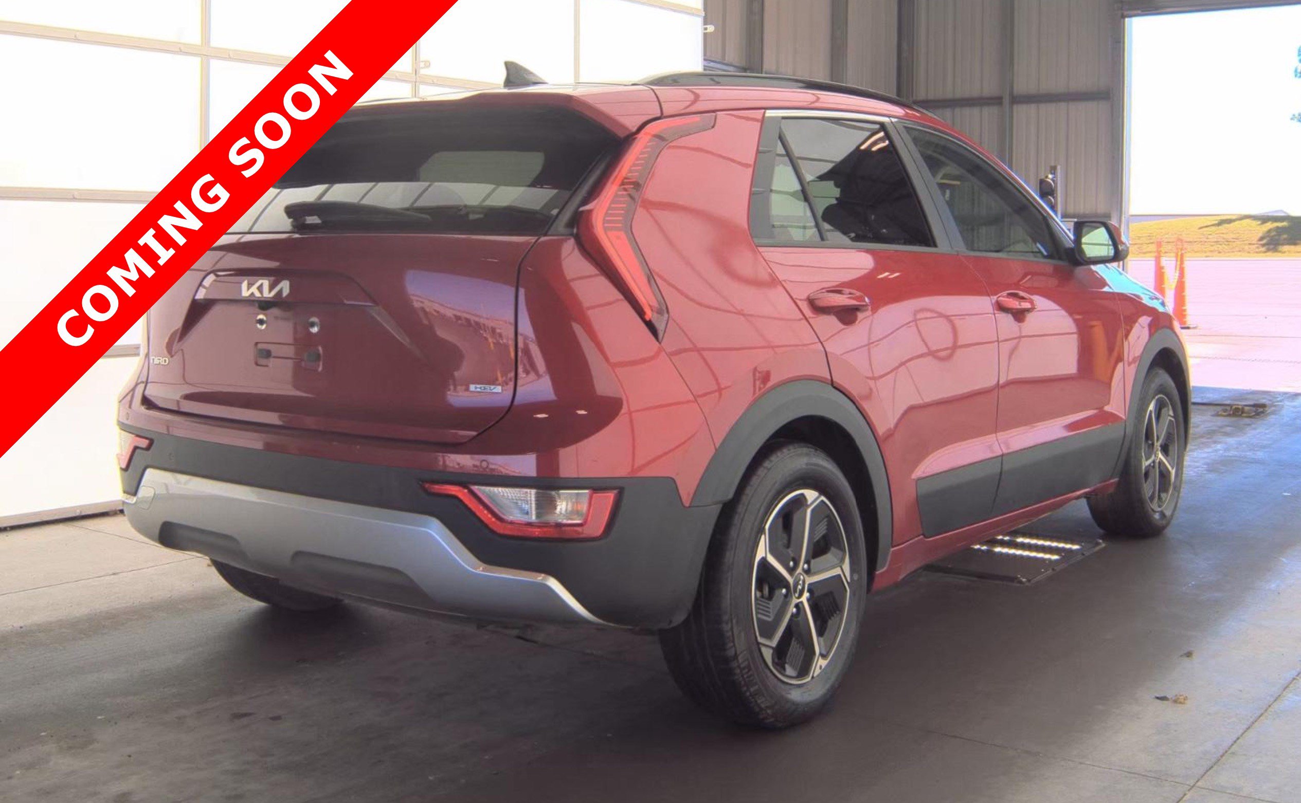 Used 2023 Kia Niro EX FWD image 3