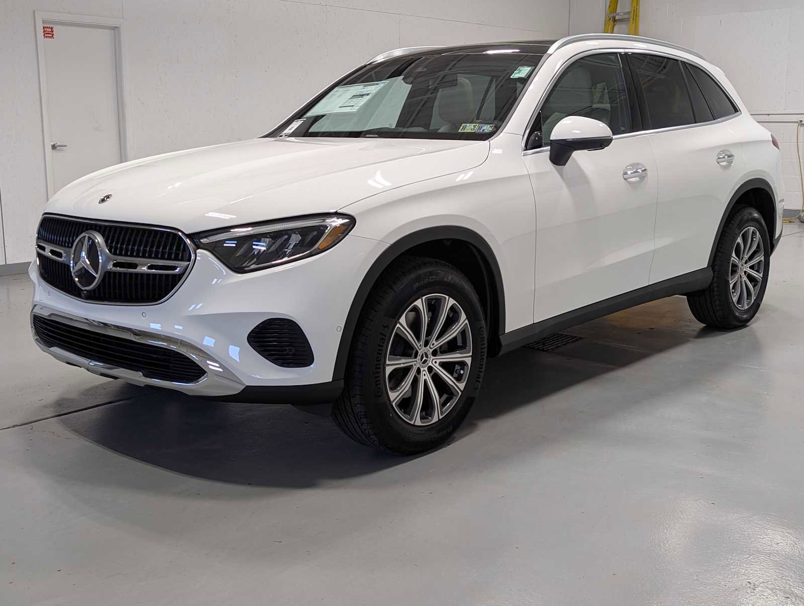 New 2026 Mercedes-Benz GLC 300 4MATIC image 1
