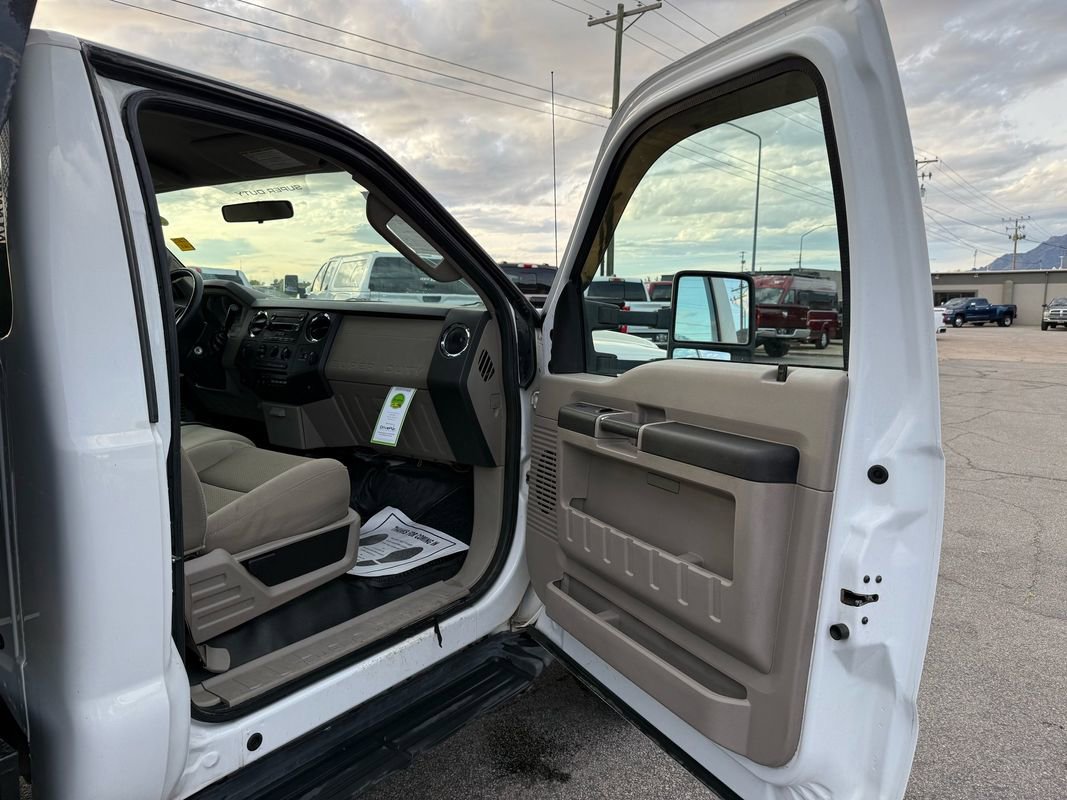 Used 2008 Ford F550 4x4 Regular Cab Super Duty image 15
