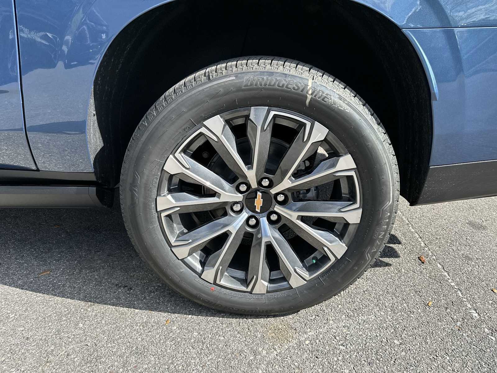 New 2026 Chevrolet Suburban High Country image 12