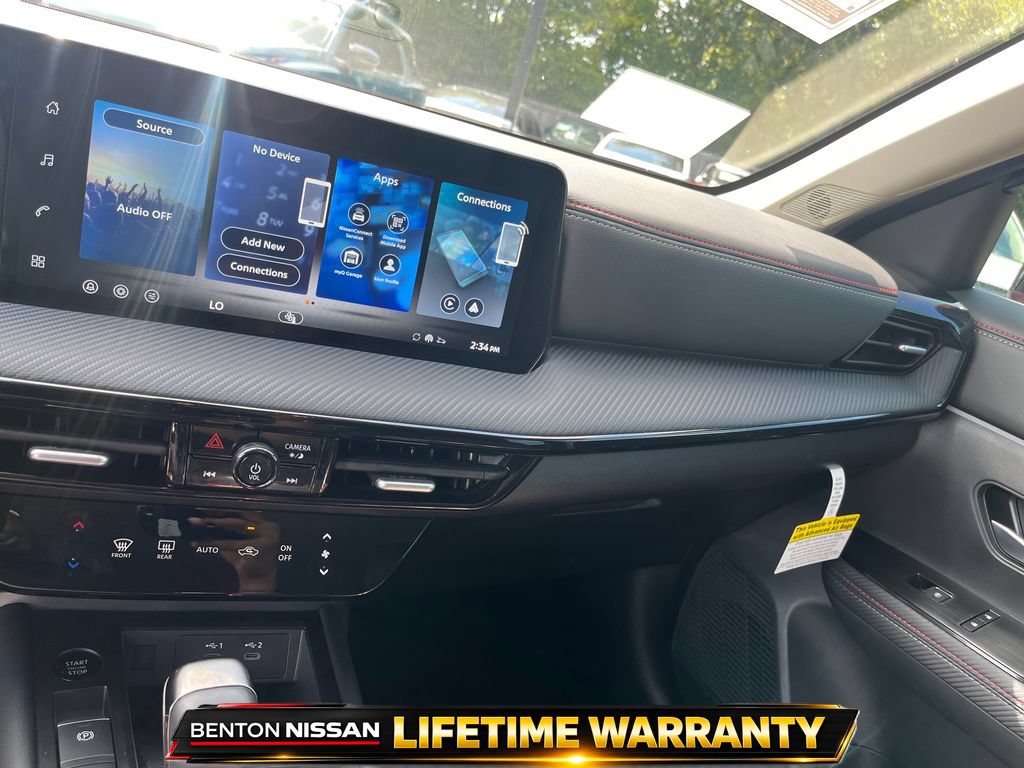 Certified 2026 Nissan Kicks SR FWD image 15