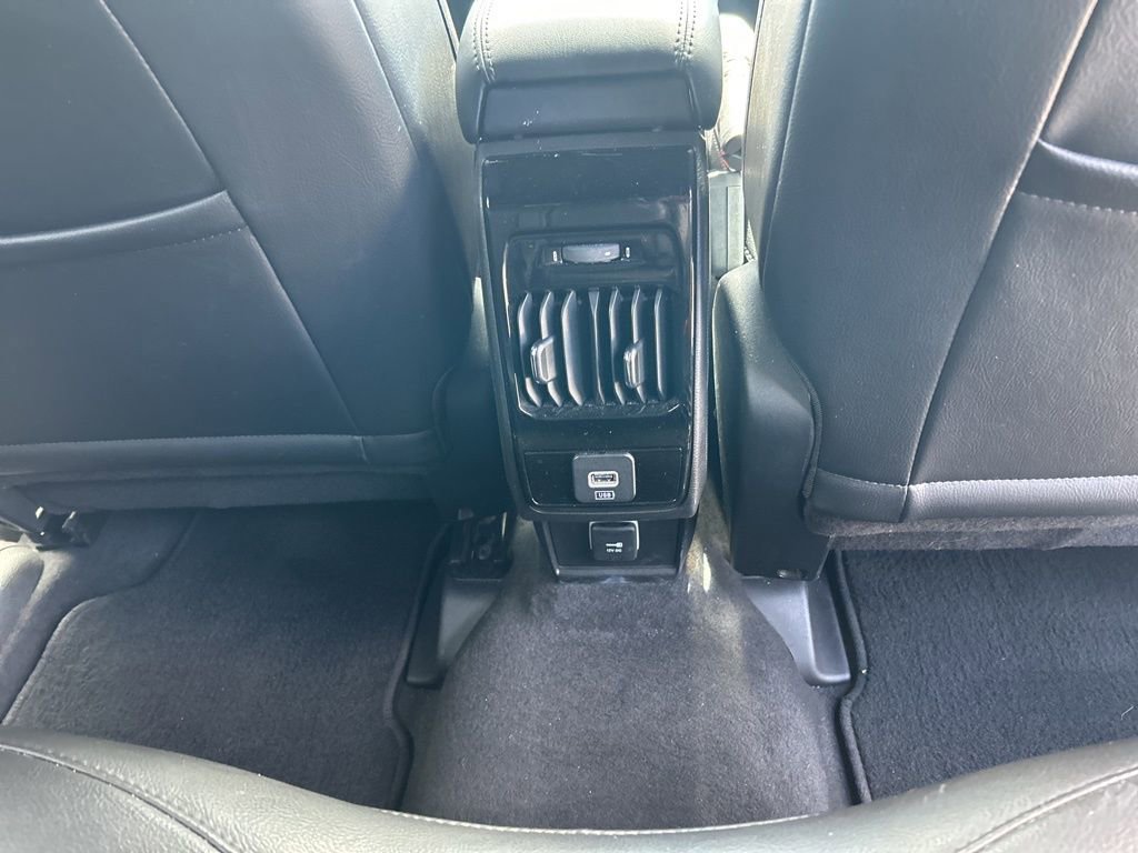 Used 2023 Jeep Compass Limited image 27