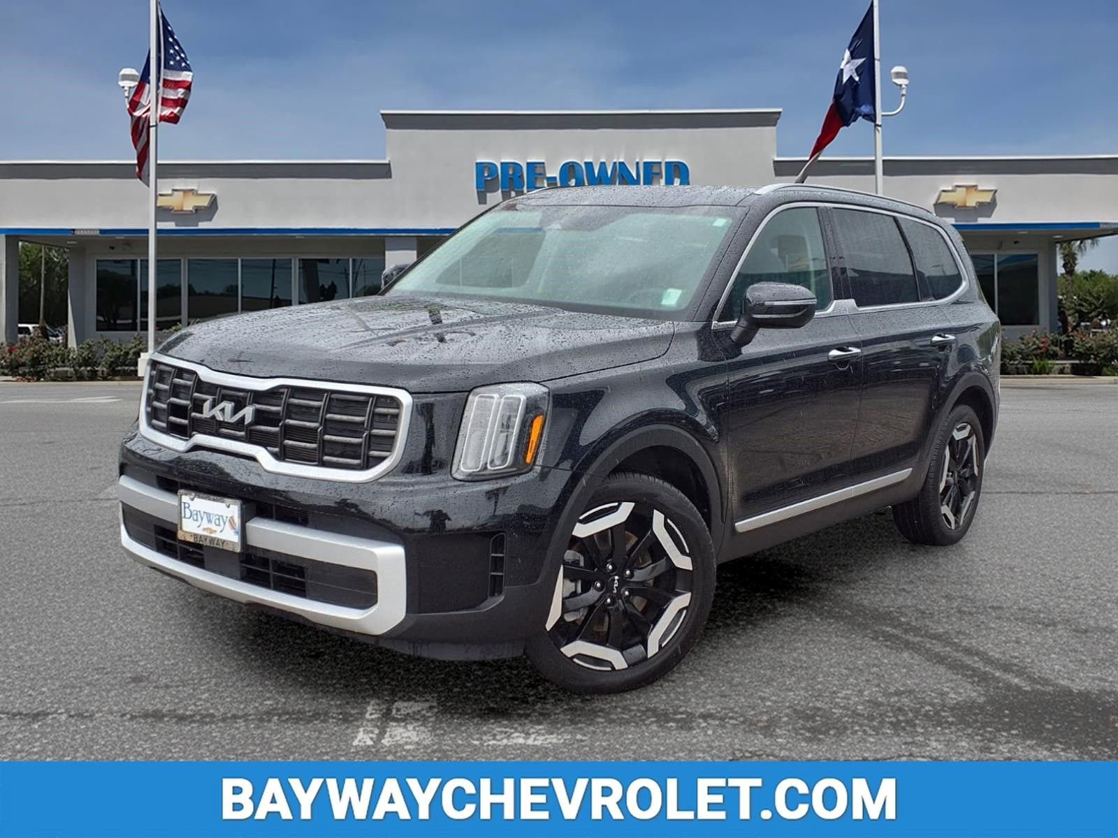 Used 2025 Kia Telluride S image 1