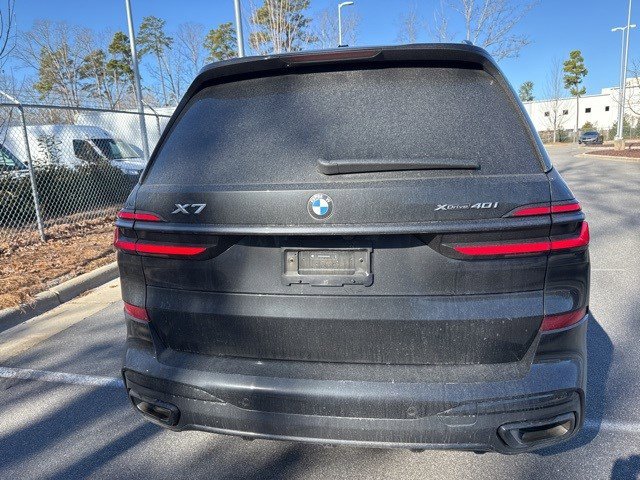Used 2024 BMW X7 xDrive40i w/ Executive Package image 13