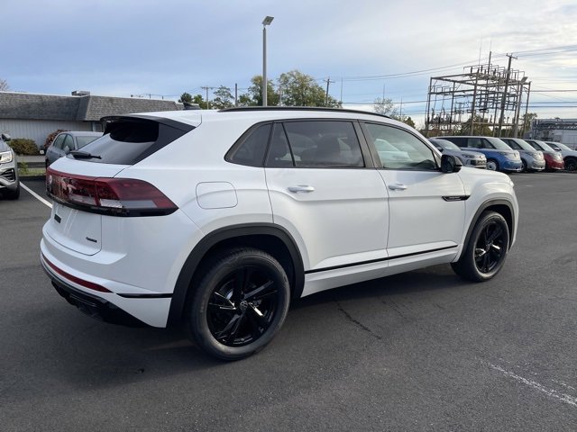 New 2026 Volkswagen Atlas Cross Sport SEL R-Line image 7