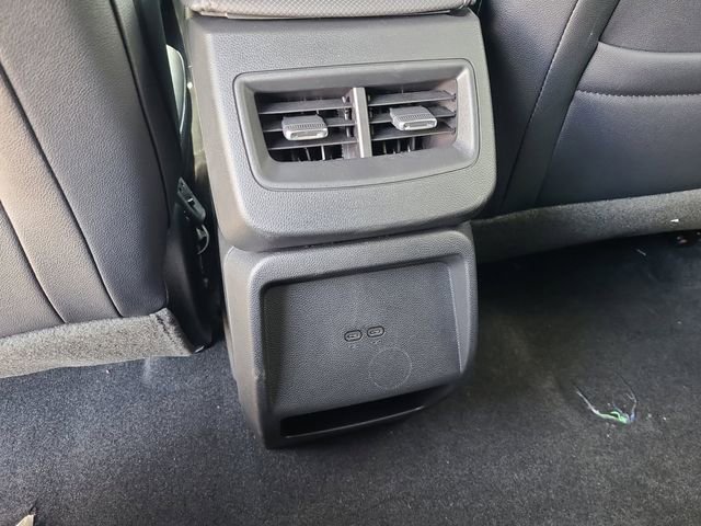 New 2026 Chevrolet Equinox EV LT w/ LPO, Blackout Package image 10