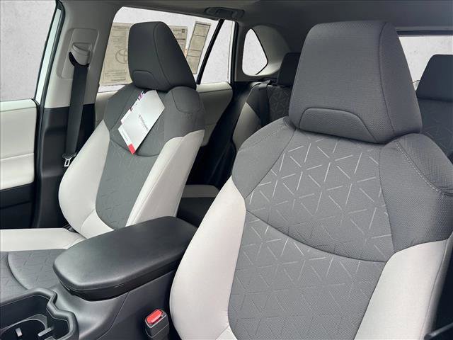 New 2025 Toyota RAV4 XLE image 15
